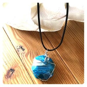 Beautiful Aquamarine stone necklace
